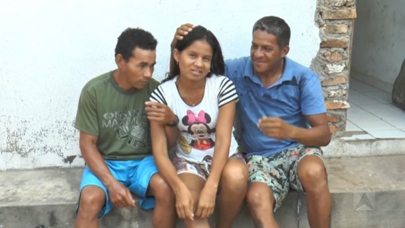 mulher vive com dois maridos na mesma cas no nordeste veja o video