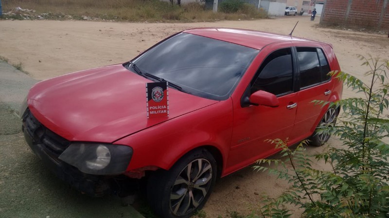 policia militar recupera carro roubado em brejo do cruz