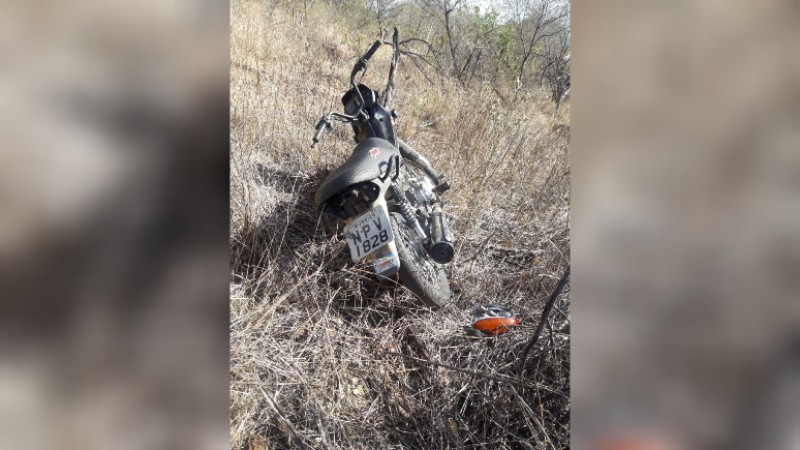 policia militar recupera motocicleta roubada em jerico