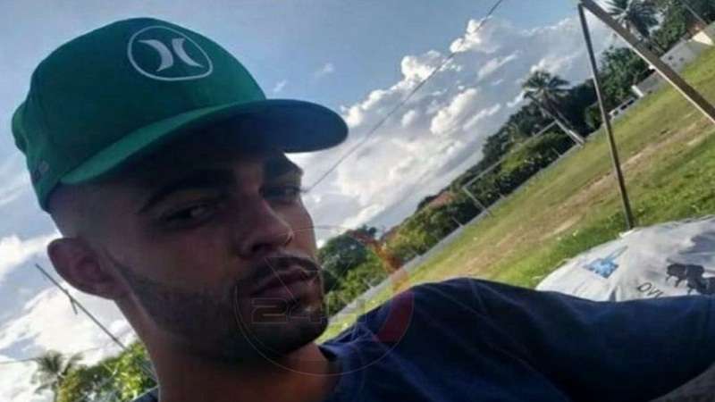 jovem e morto com varios tiro enquanio estava dentro de veiculo na paraiba