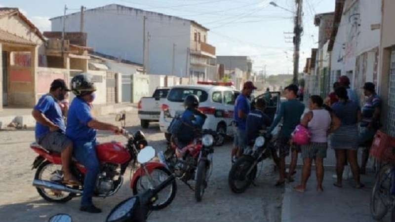 homem e encontrado morto com sinais de violencia no sertao